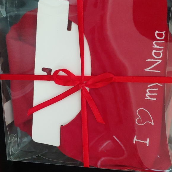 Santa Hat & Bib Nana's elf Christmas 4pc set - Picture 12 of 12